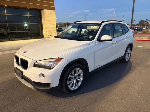 Used 2014 BMW X1 xDrive28i image 2