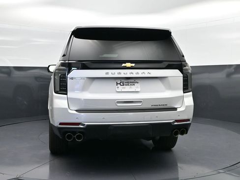 New 2025 Chevrolet Suburban Premier image 7