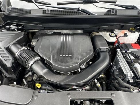 Certified 2024 Chevrolet Traverse LT FWD image 28