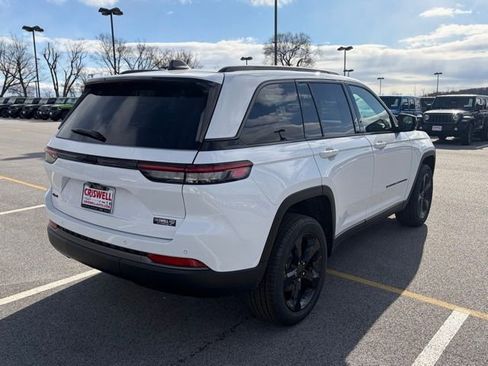 New 2026 Jeep Grand Cherokee Limited w/ Limited Altitude Package image 8