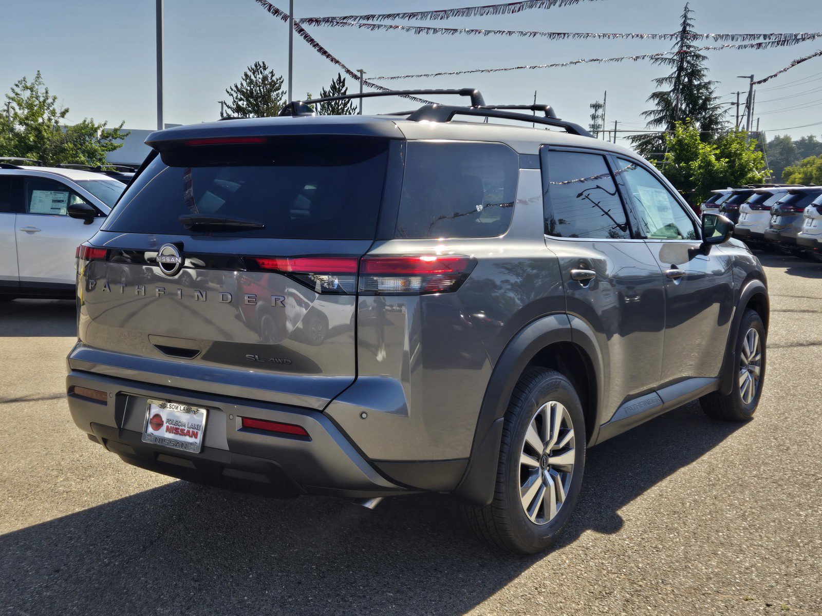 New 2026 Nissan Pathfinder SL AWD/4WD image 4