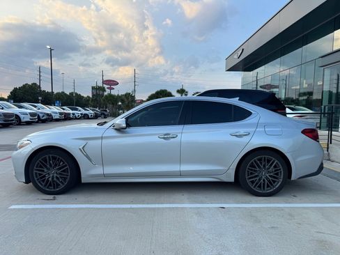 Used 2019 Genesis G70 2.0T Advanced w/ Elite Package RWD image 3