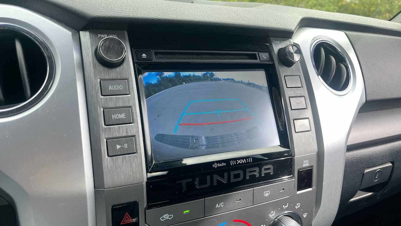 Used 2018 Toyota Tundra SR5 w/ SR5 Upgrade Package AWD/4WD image 41