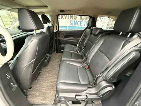 Used 2025 Honda Odyssey EX-L image 9