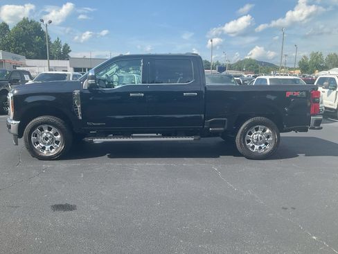 New 2026 Ford F250 Lariat w/ Chrome Package AWD/4WD image 8