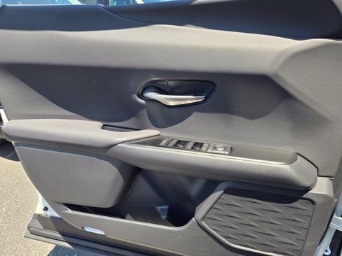 Used 2025 Lexus UX 300h FWD image 26