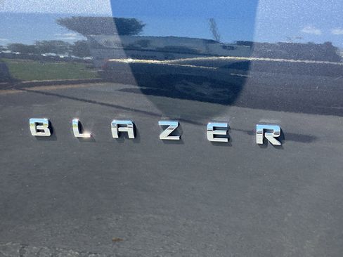 Used 2022 Chevrolet Blazer LT FWD image 7