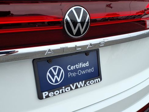 Used 2025 Volkswagen Atlas Cross Sport SE AWD/4WD image 17