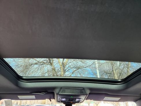 New 2026 Volkswagen Tiguan SE R-Line AWD/4WD image 27