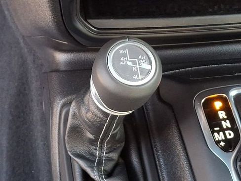 Used 2024 Jeep Wrangler High Altitude image 28