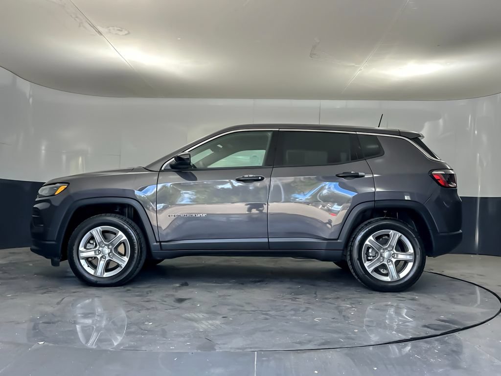 Used 2024 Jeep Compass Sport AWD/4WD image 6