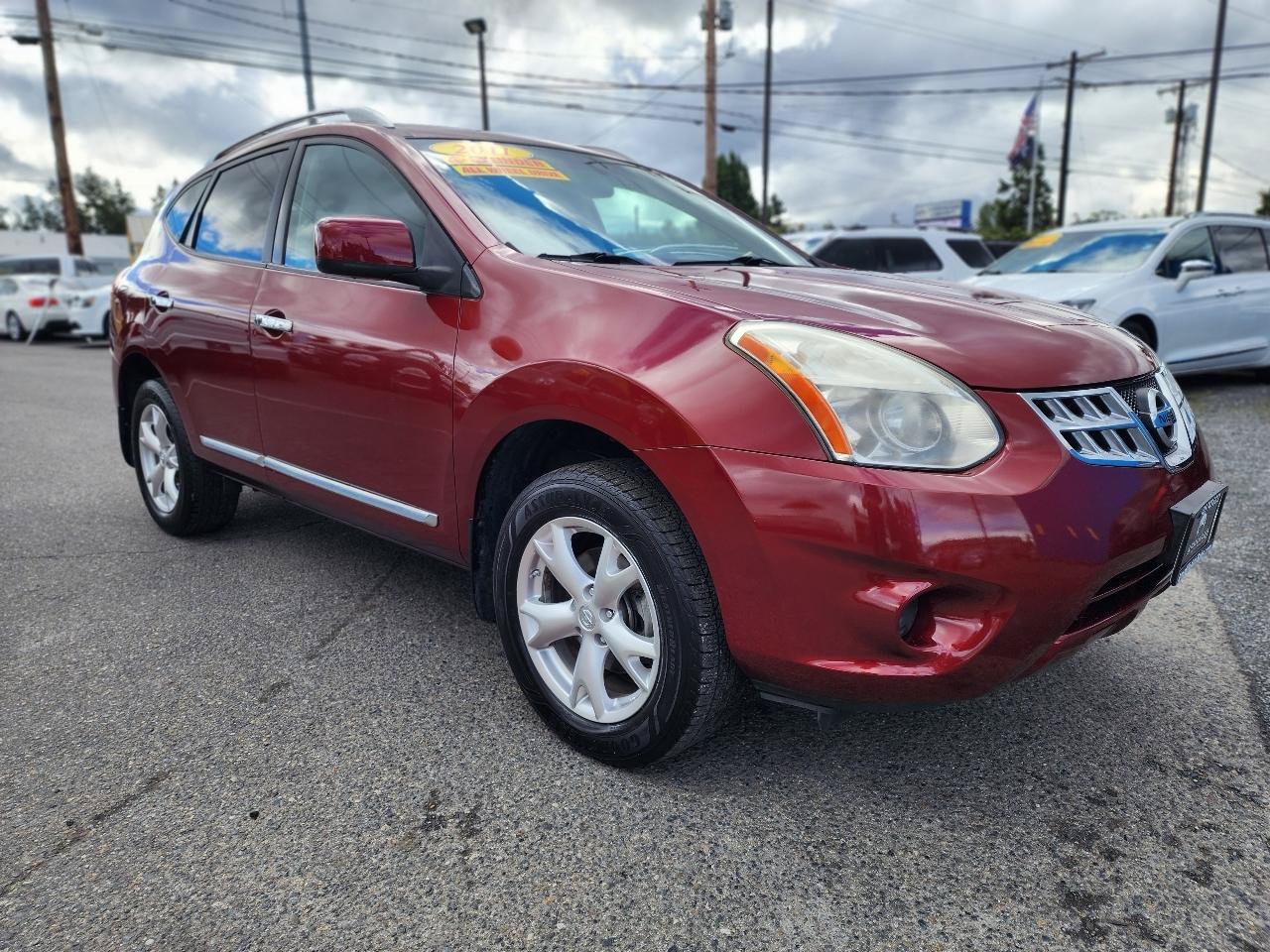 Used 2011 Nissan Rogue SV AWD/4WD image 3