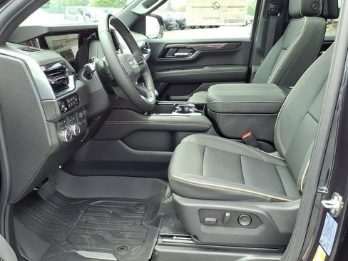 New 2026 GMC Yukon Elevation w/ Elevation Premium Package AWD/4WD image 9