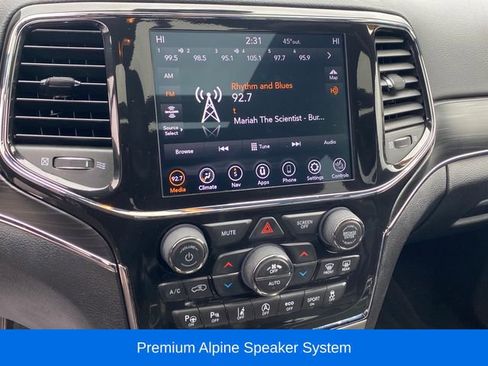 Used 2022 Jeep Grand Cherokee Limited w/ Luxury Group II image 8