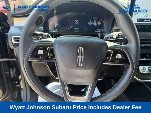 Used 2023 Lincoln Corsair AWD image 23