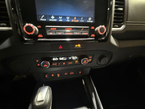 Used 2022 Nissan Frontier SV image 31