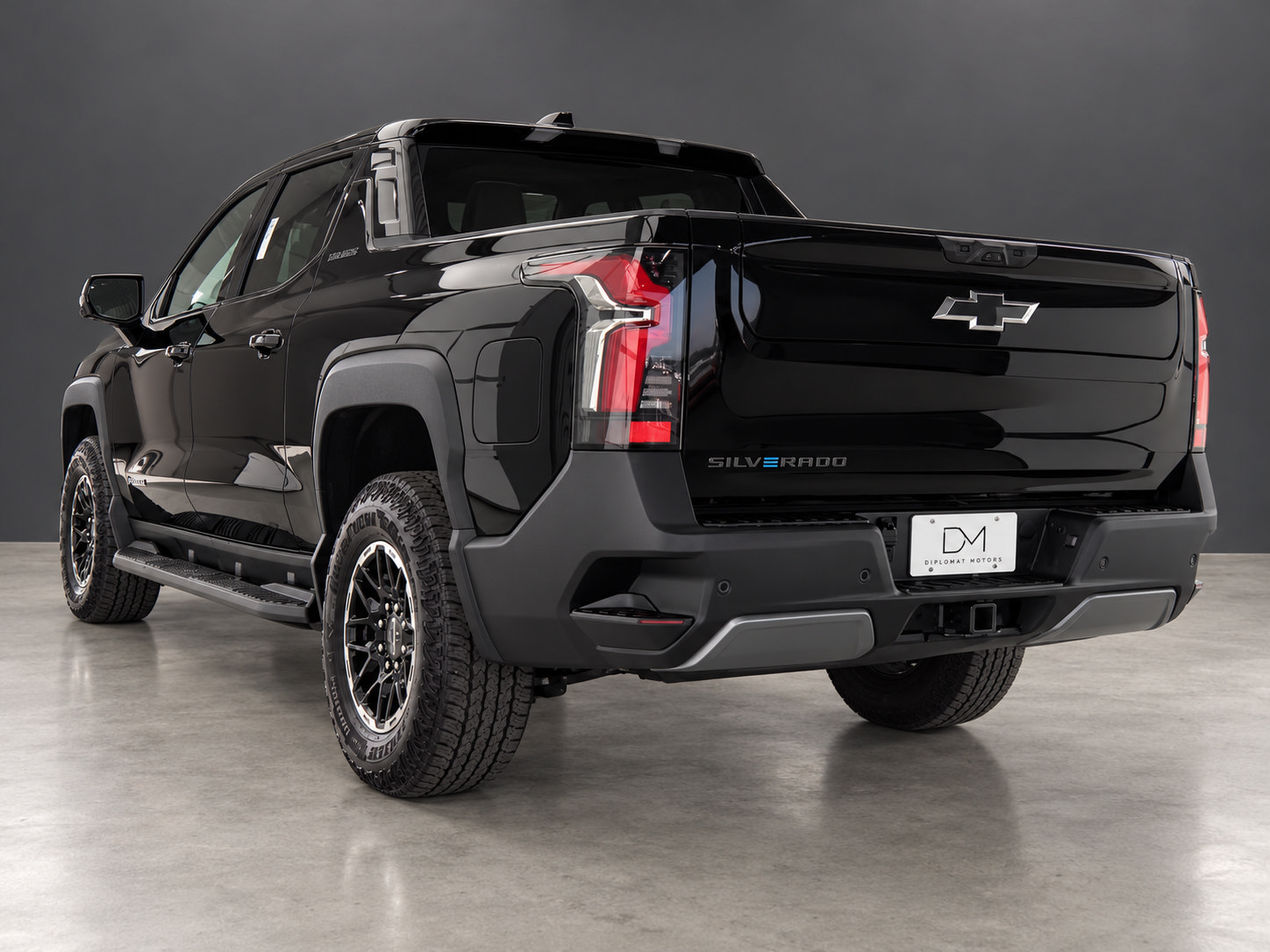 Used 2026 Chevrolet Silverado EV Trail Boss w/ Plus Package AWD/4WD image 3