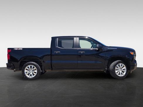 Used 2024 Chevrolet Silverado 1500 Custom AWD/4WD image 3