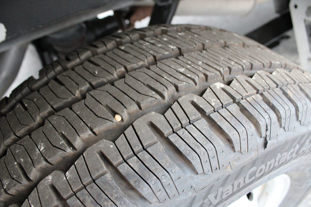 Used 2024 Ford Transit 250 148 Medium Roof RWD image 33
