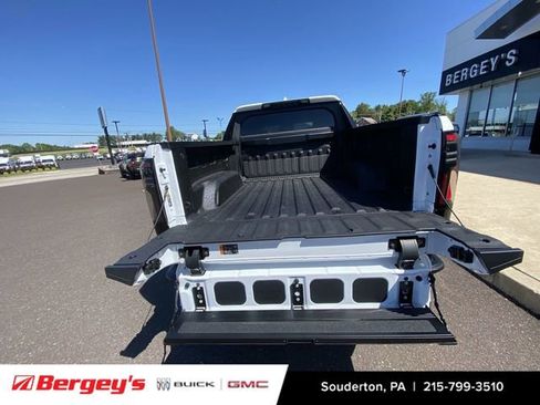 New 2025 GMC Sierra EV Denali image 29
