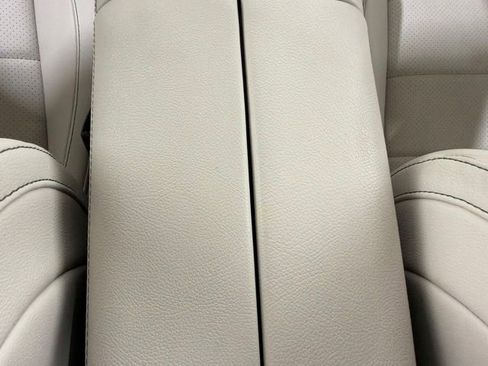Used 2023 Mercedes-Benz GLS 450 4MATIC image 40