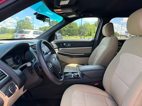 Used 2017 Ford Explorer 4WD image 9