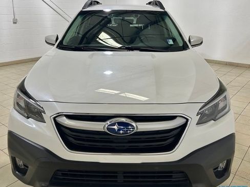 Used 2020 Subaru Outback Premium w/ Popular Package #1 AWD/4WD image 8