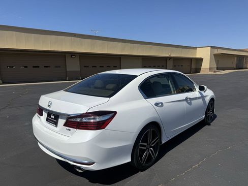 Used 2016 Honda Accord EX-L image 7