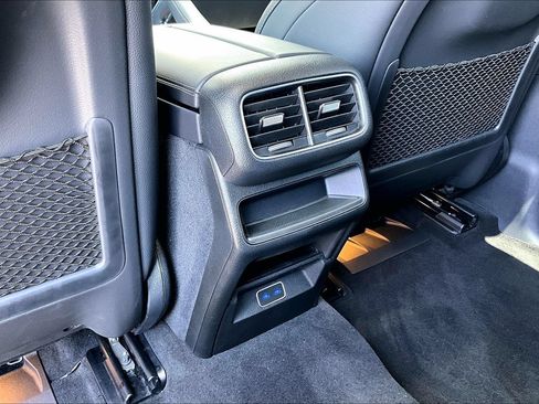 Used 2025 Mercedes-Benz GLE 350 4MATIC image 33