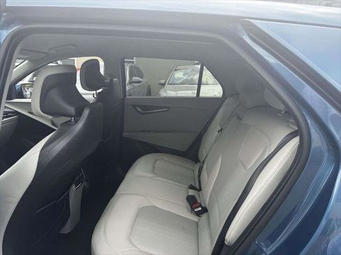 Used 2023 Kia Niro Wind w/ Wind Preserve Package FWD image 11