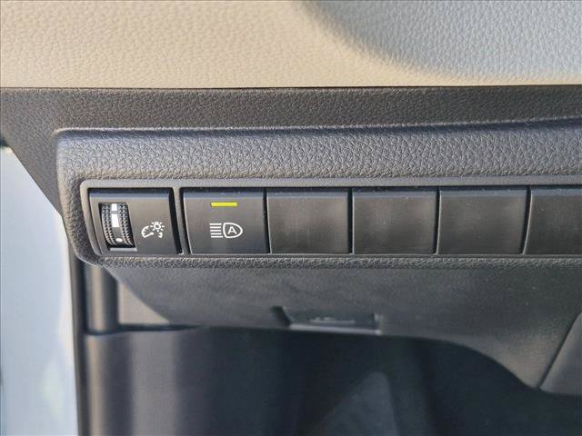 Used 2025 Toyota Corolla LE FWD image 13