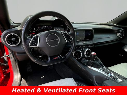 Used 2019 Chevrolet Camaro SS RWD image 7
