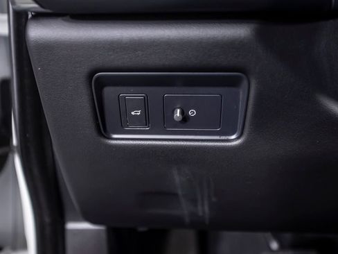 Used 2023 Jaguar F-PACE S AWD/4WD image 33