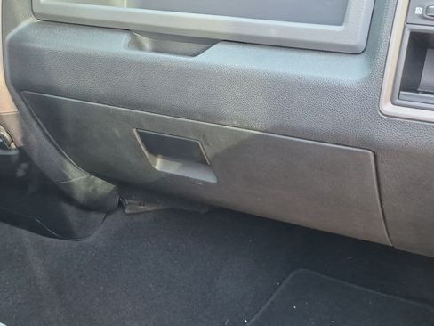 Used 2018 RAM 1500 Express RWD image 28