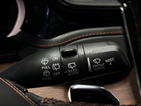 Used 2022 Jeep Grand Cherokee Summit w/ Advanced Protech Group IV AWD/4WD image 39
