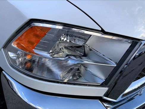 Used 2018 RAM 2500 Tradesman image 27