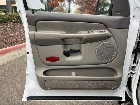 Used 2002 Dodge Ram 1500 Truck 2WD Quad Cab image 10