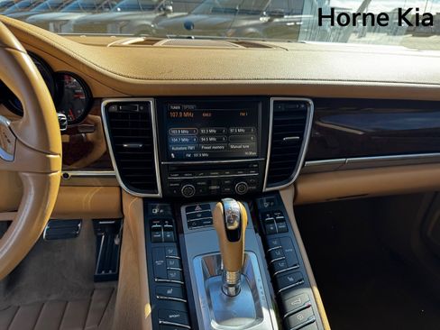 Used 2012 Porsche Panamera 4 image 20