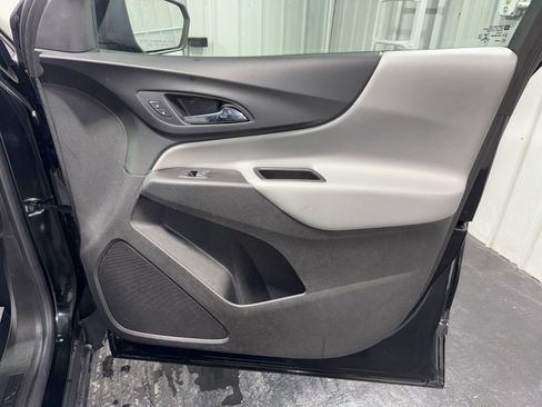 Used 2022 Chevrolet Equinox LT FWD image 11