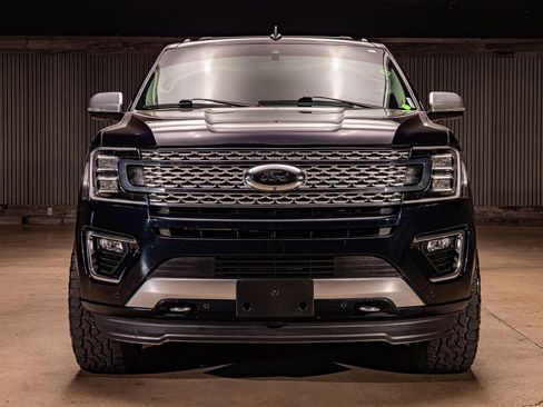 Used 2021 Ford Expedition Max Platinum image 2