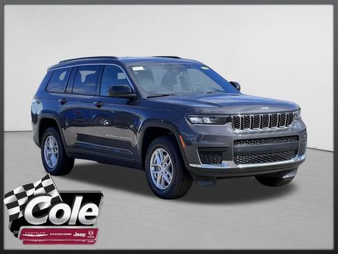 New 2026 Jeep Grand Cherokee L Laredo AWD/4WD image 1