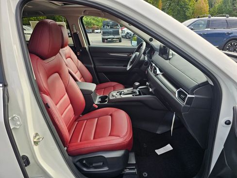 New 2025 MAZDA CX-5 Carbon Edition image 30