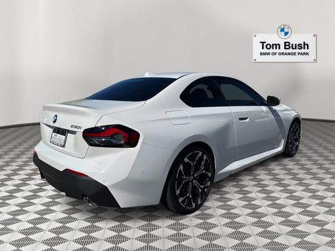 Certified 2025 BMW 230i Coupe w/ M Sport Package image 5