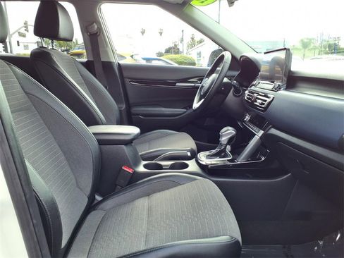 Used 2022 Kia Seltos S image 9
