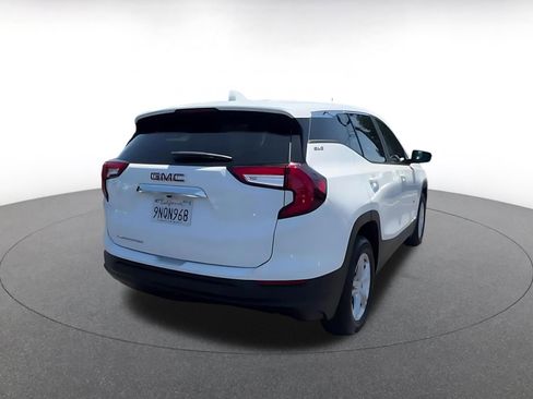 Used 2024 GMC Terrain SLE FWD image 14