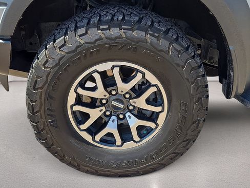 Used 2023 Ford F150 Raptor AWD/4WD image 11