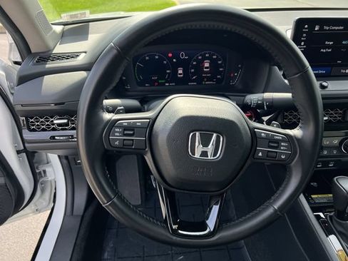 Used 2025 Honda Accord EX-L image 12