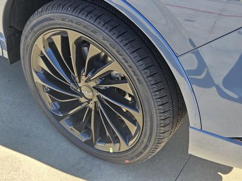 New 2026 Lincoln Aviator Reserve w/ Jet Appearance Package image 9