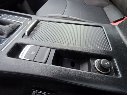 Used 2021 Volkswagen Arteon SE w/ Arteon MDO Package image 20