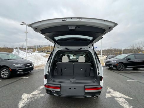 Used 2024 Hyundai Santa Fe Limited image 21